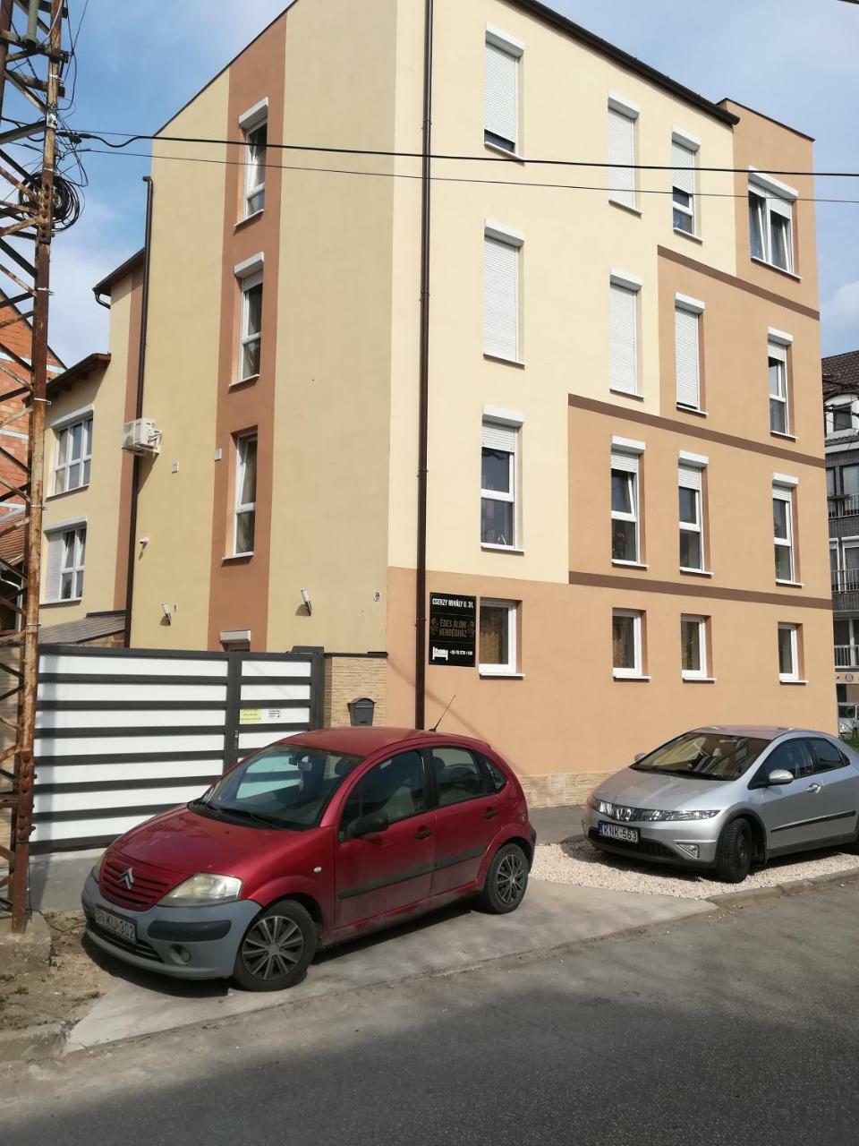 Edes Alom Guesthouse Segedín Exteriér fotografie