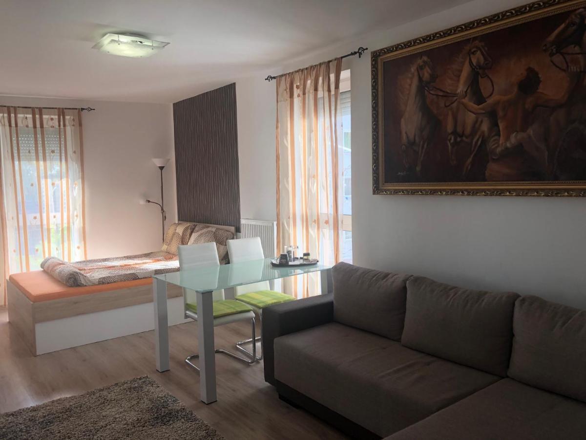 Edes Alom Guesthouse Segedín Exteriér fotografie