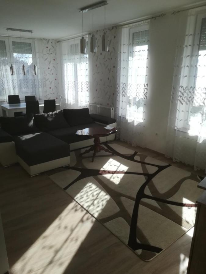Edes Alom Guesthouse Segedín Exteriér fotografie