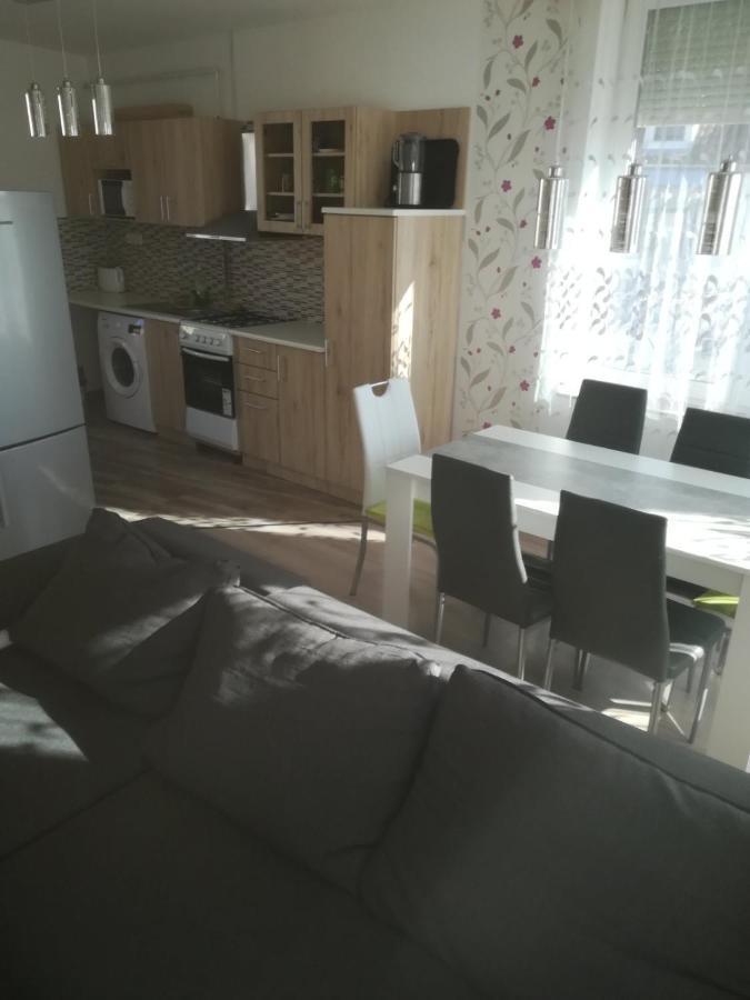 Edes Alom Guesthouse Segedín Exteriér fotografie